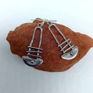 NEW Modern Silver Tone Earrings